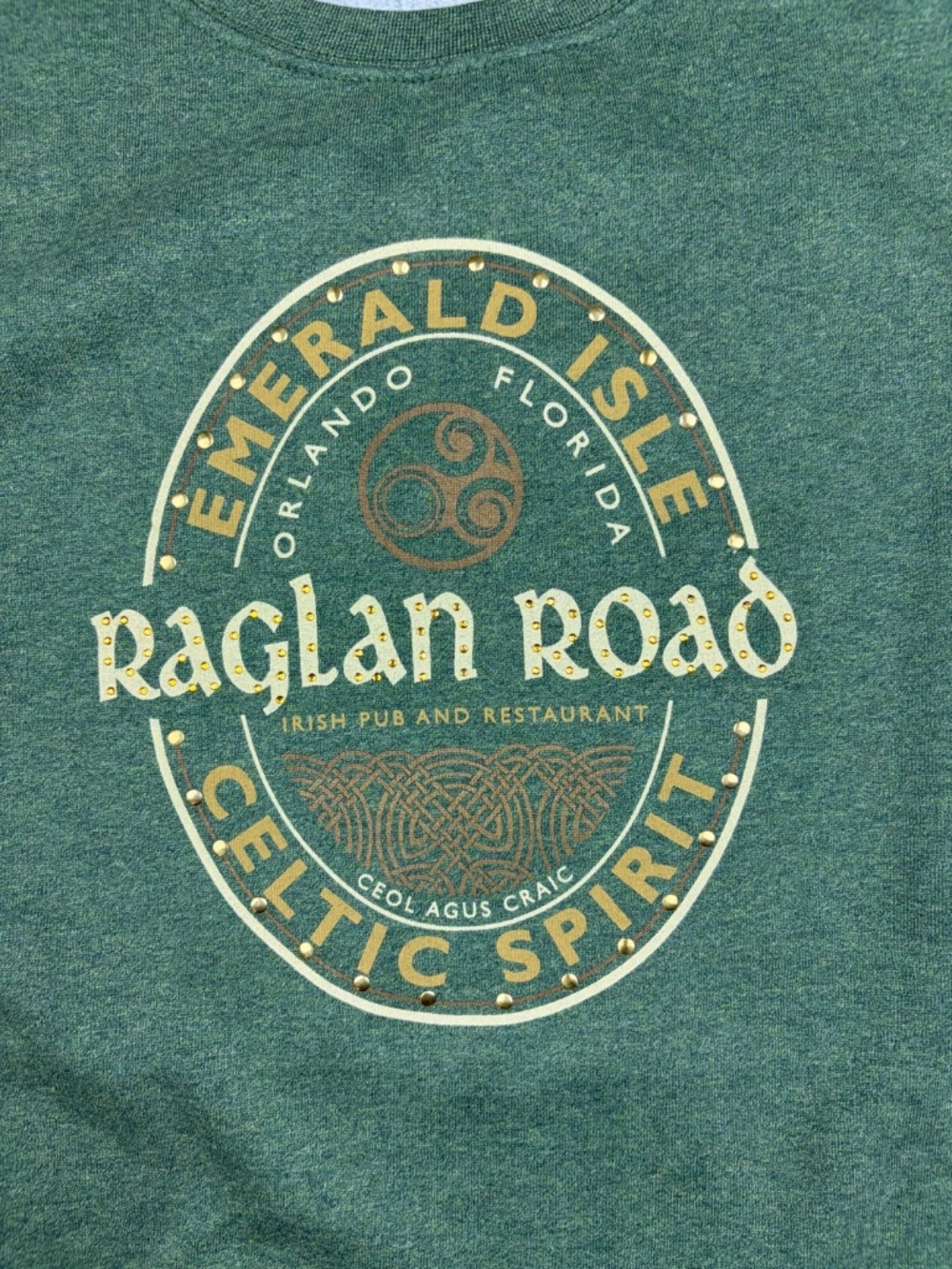 Disney Springs Raglan Road Pullover Sweatshirt Women's XL NEW - Picture 2 of 7